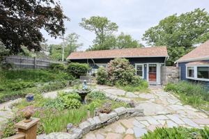 featured image of 93A Granite St