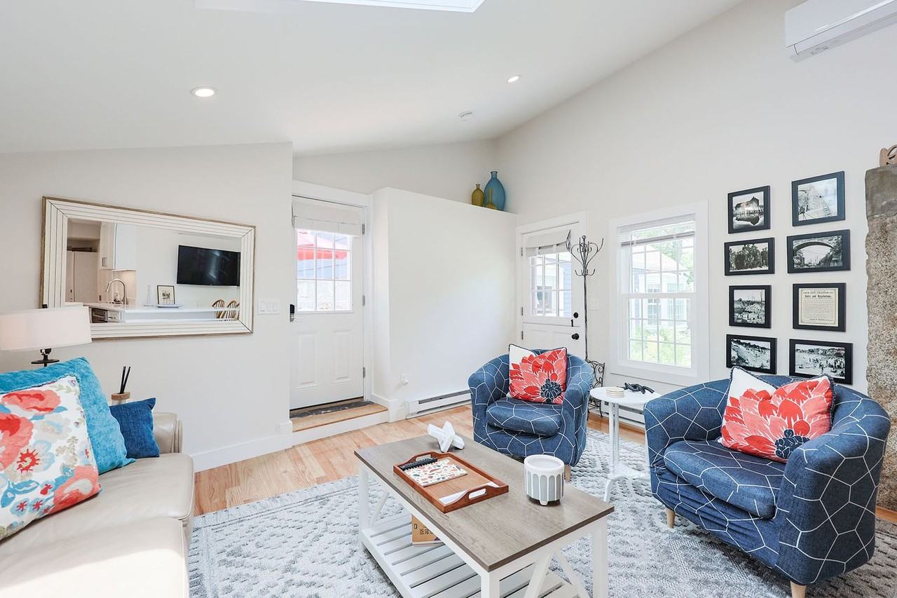 93A Granite St - Photo 2 of 22