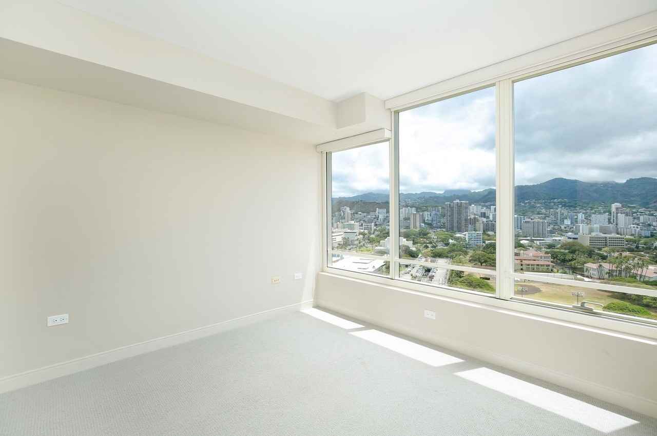 1009 Kapiolani Blvd #2701 - Photo 4 of 17