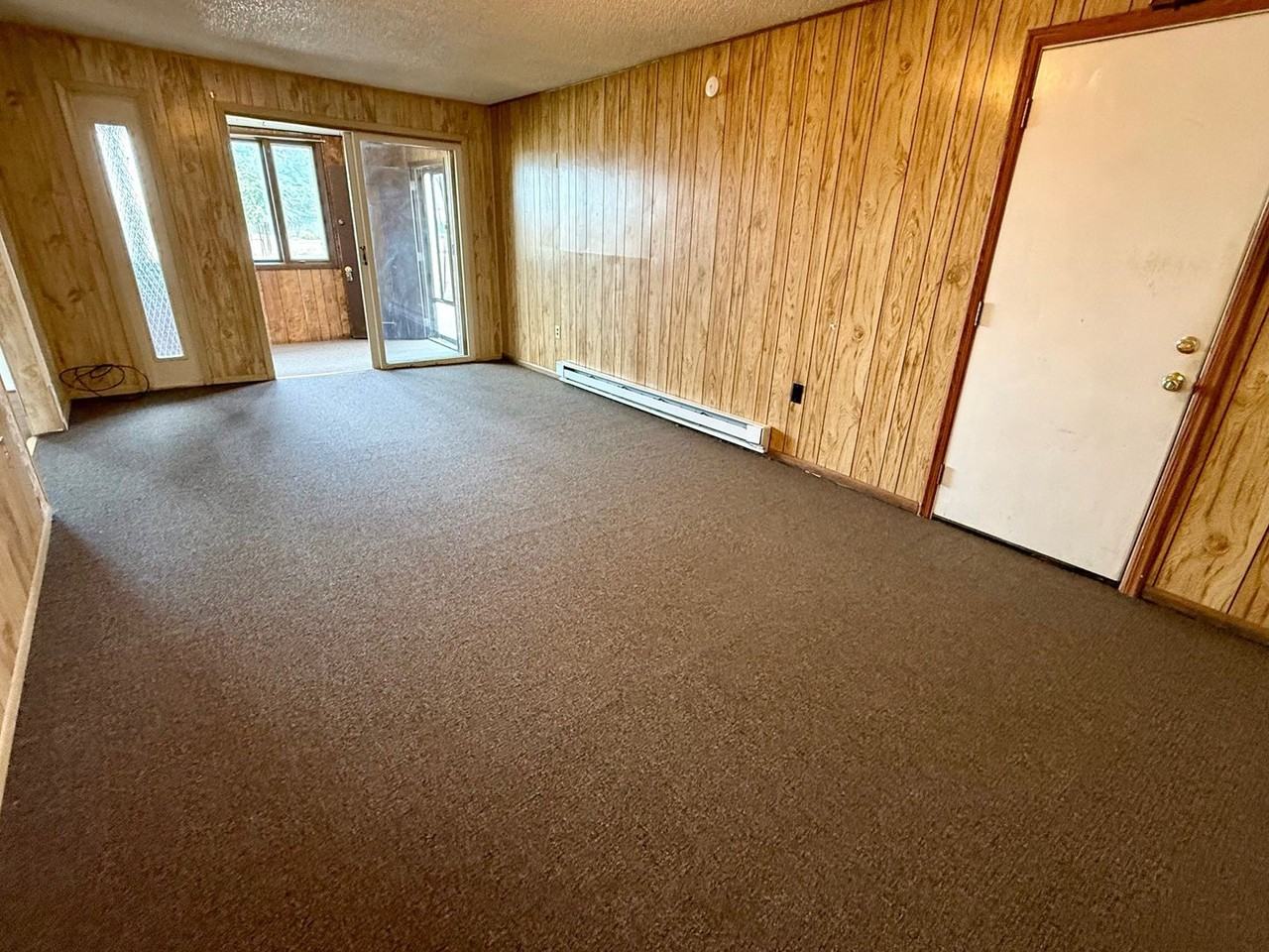 5615 Cy Ave - Photo 2 of 13