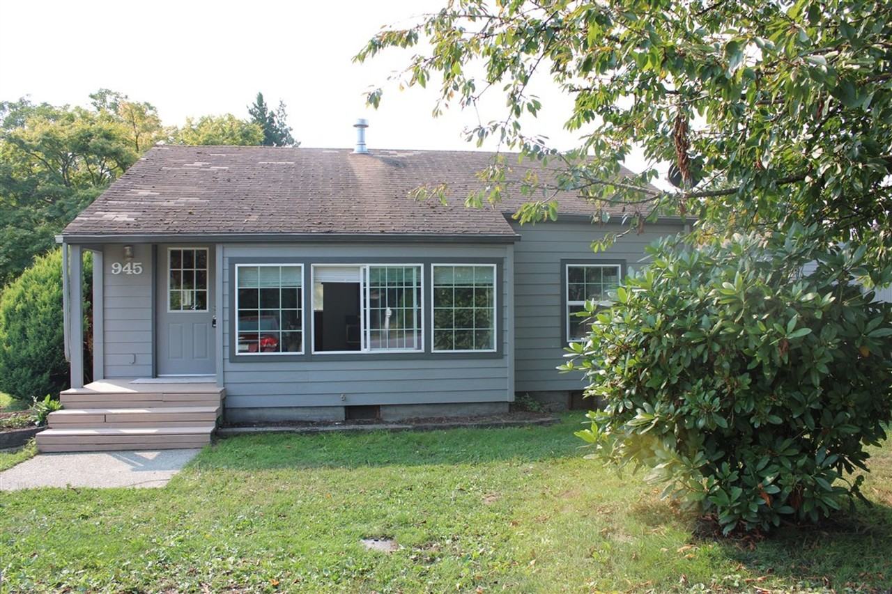 945 Fidalgo St - Photo 2 of 50