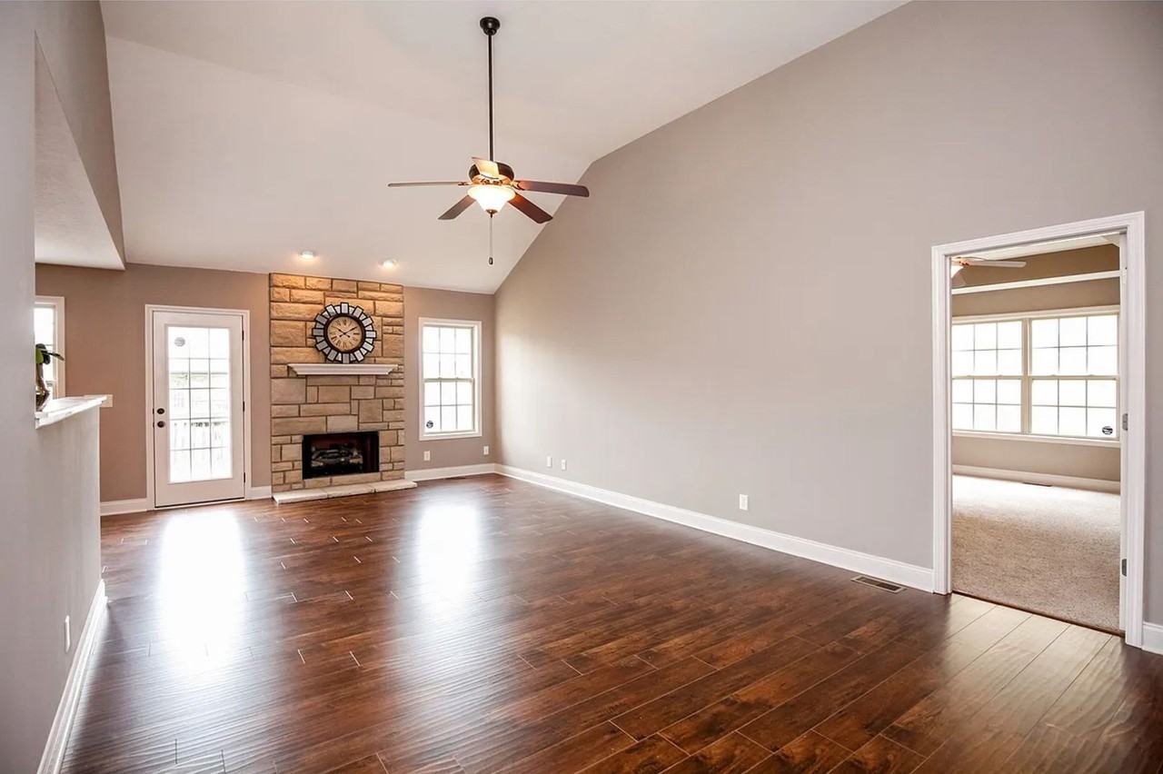 3737 Fox Hole Dr - Photo 2 of 15