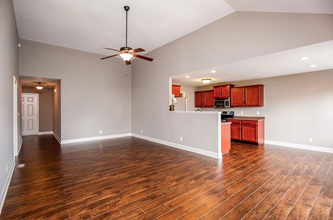 3737 Fox Hole Dr - Photo 4 of 15