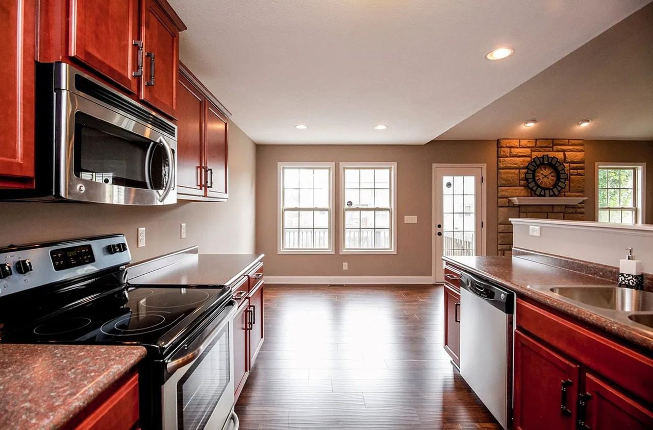3737 Fox Hole Dr - Photo 6 of 15