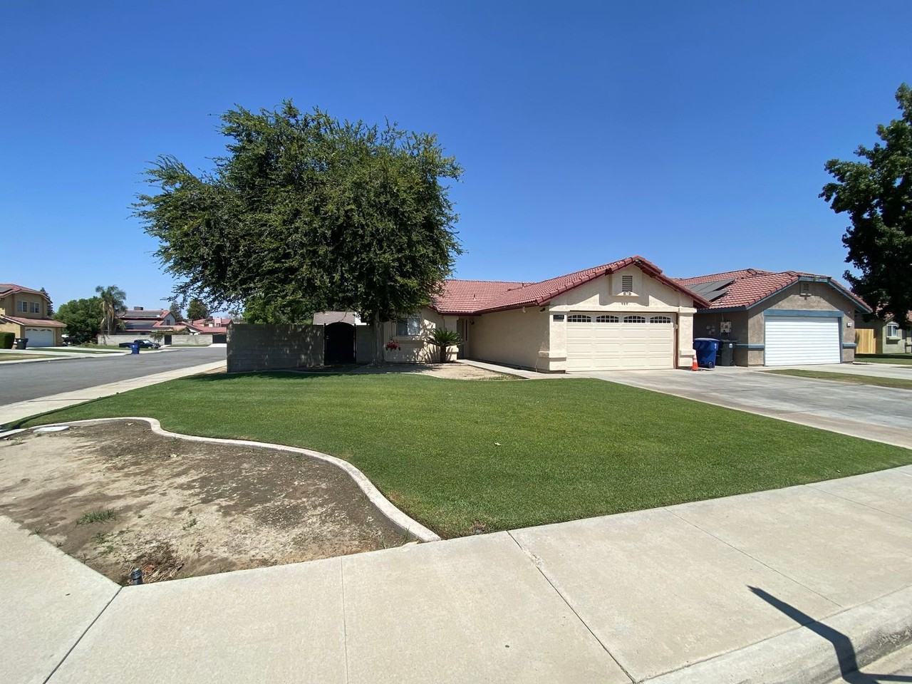 4412 Cyclone Dr - Photo 2 of 47