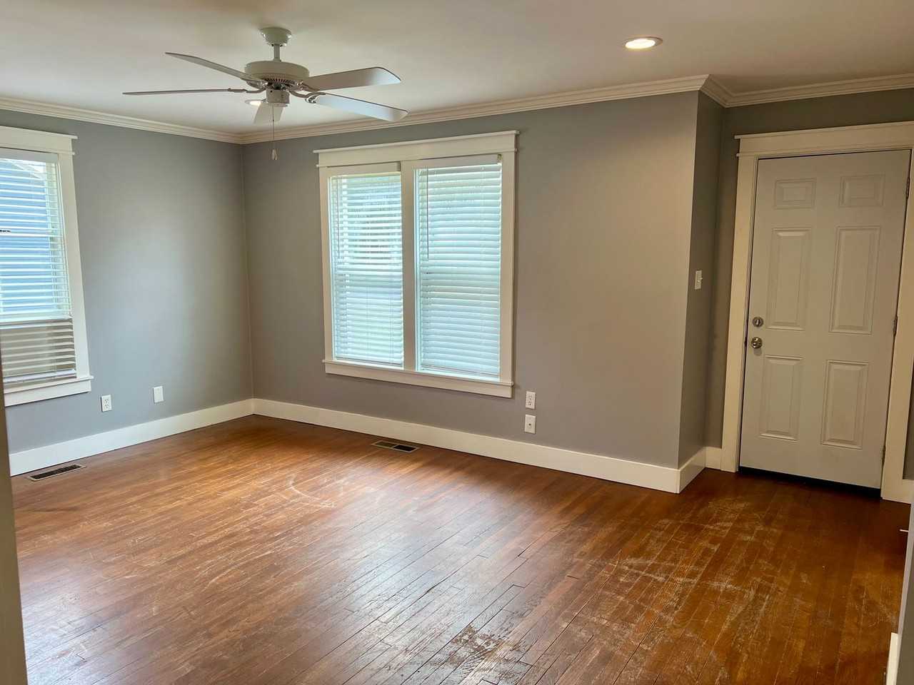 1406 W Washington Ave - Photo 2 of 11