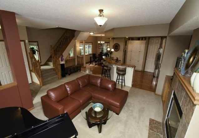 10776 Falling Water Ln #D - Photo 3 of 16