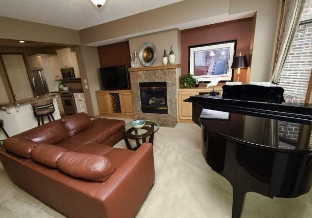 10776 Falling Water Ln #D - Photo 4 of 16