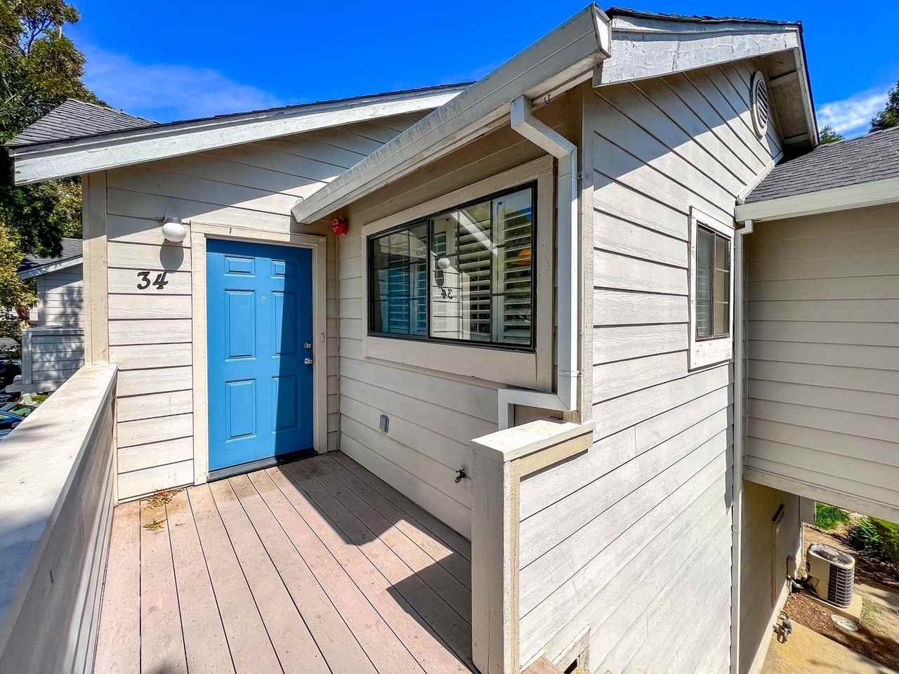 34 Golden Gate Cir - Photo 2 of 22