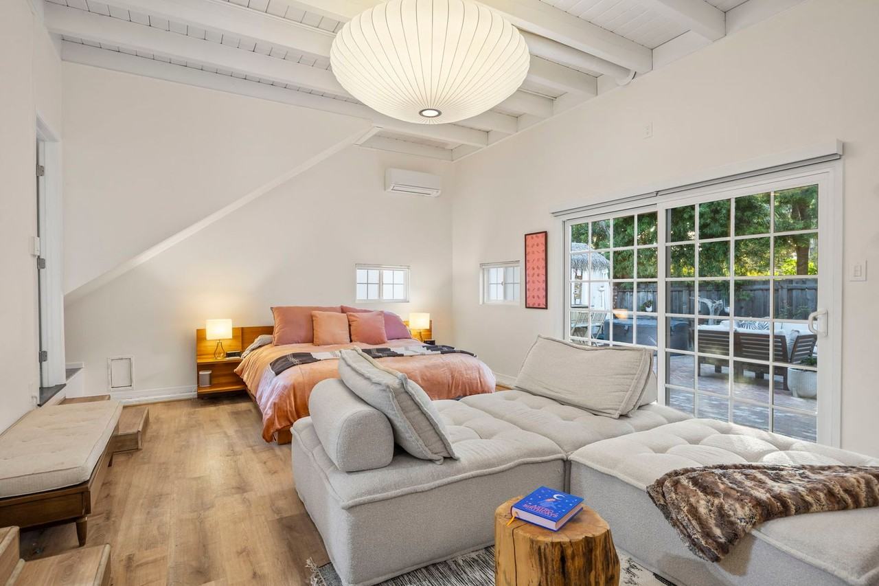 999 Waterbury Ln - Photo 6 of 50