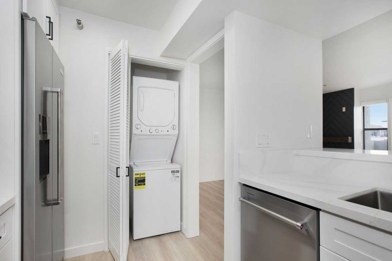 240 Nice Ln #211 - Photo 7 of 40
