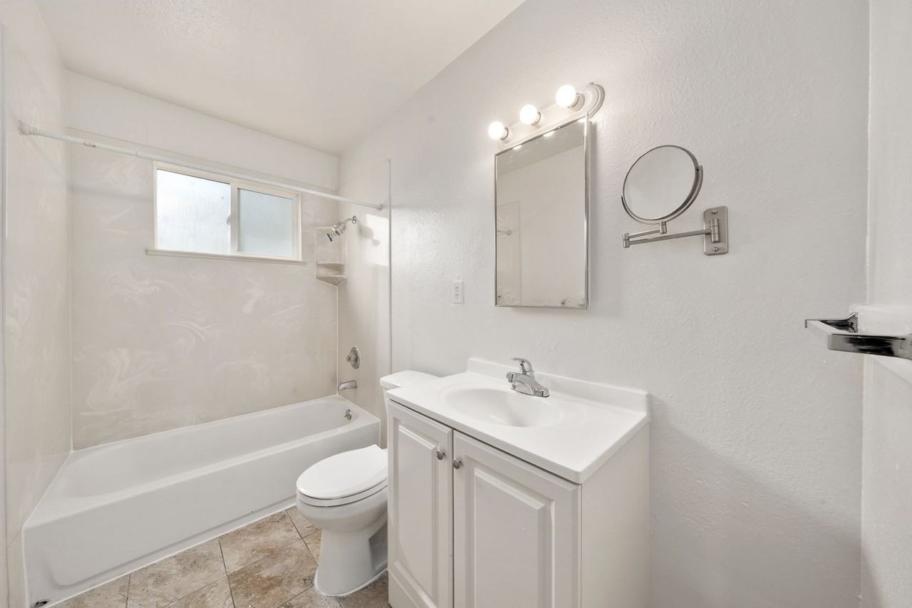 6044 Marysville Blvd #4 - Photo 3 of 10