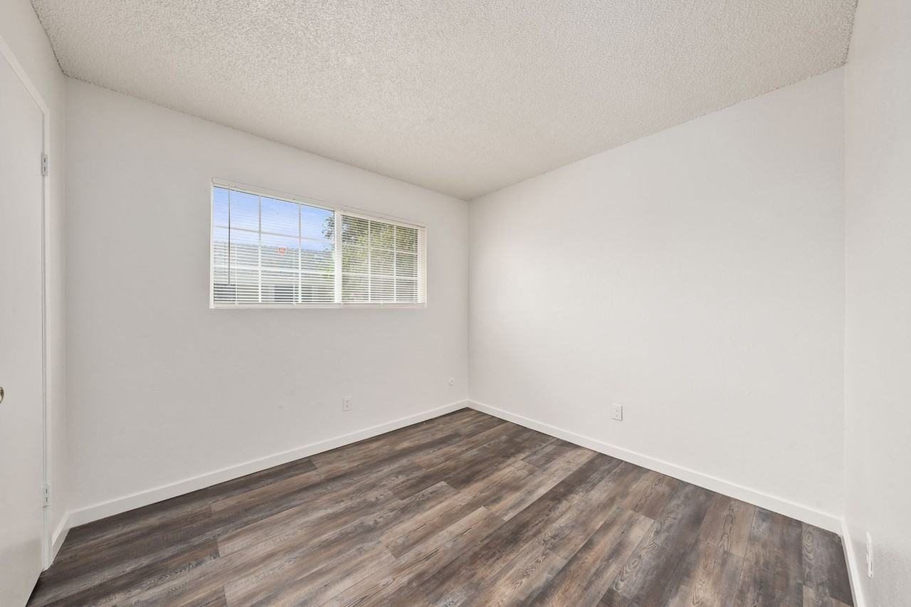 6044 Marysville Blvd #4 - Photo 7 of 10