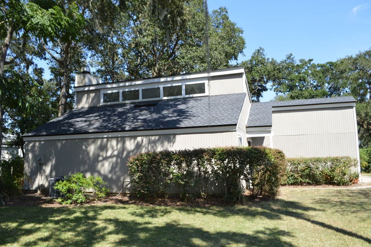 566 Robles Ln - Photo 5 of 22