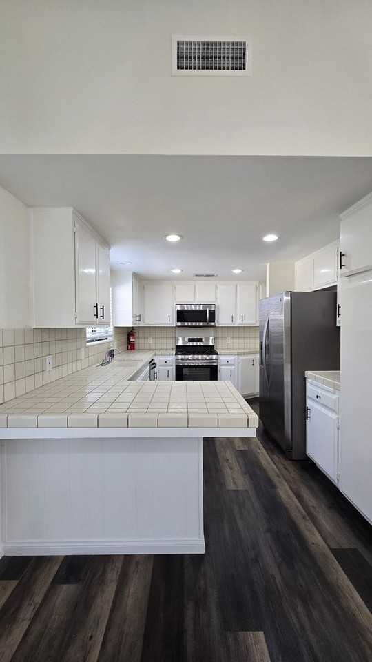 9408 Seager Ct - Photo 3 of 30