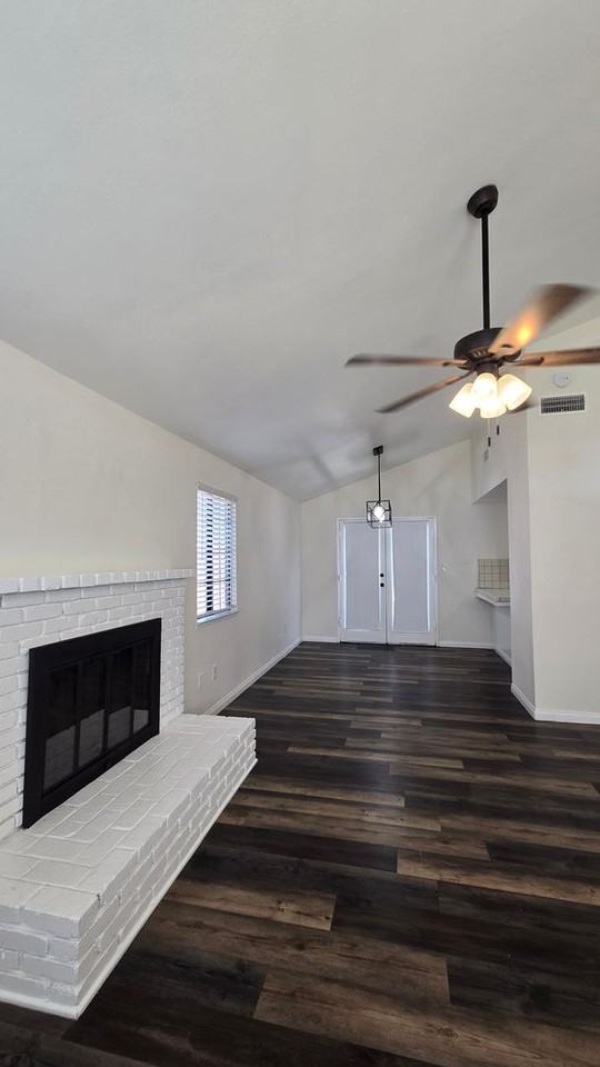 9408 Seager Ct - Photo 5 of 30