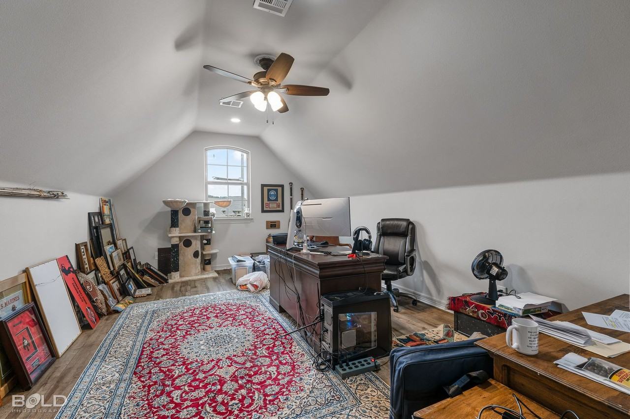 701 Fir Wood Ln - Photo 7 of 36