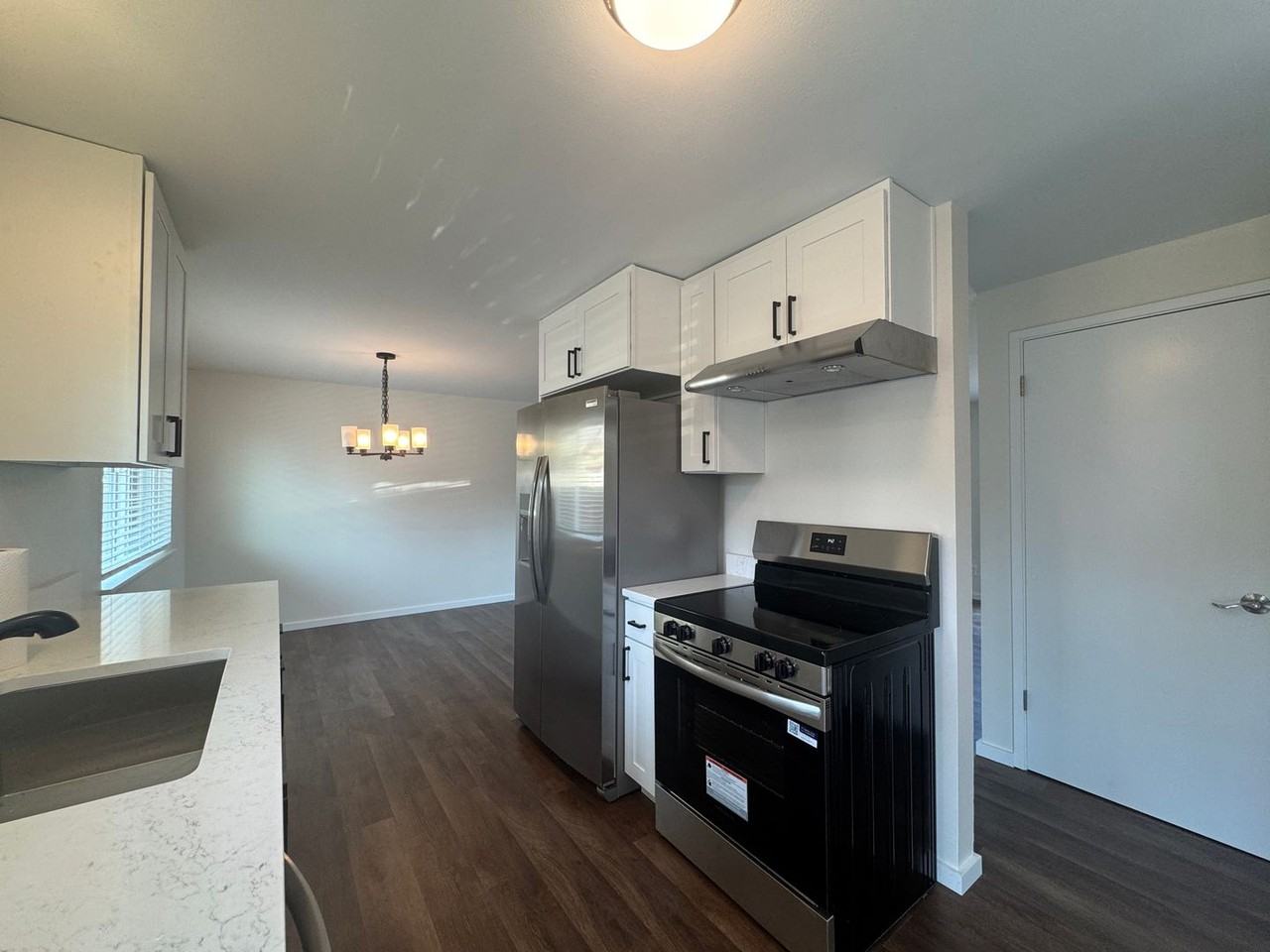 10457 9th Avenue Southwest - Photo 3 of 23