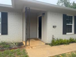 featured image of 801 Faircreek Ln