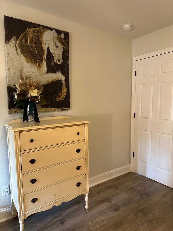 801 Faircreek Ln - Photo 7 of 22