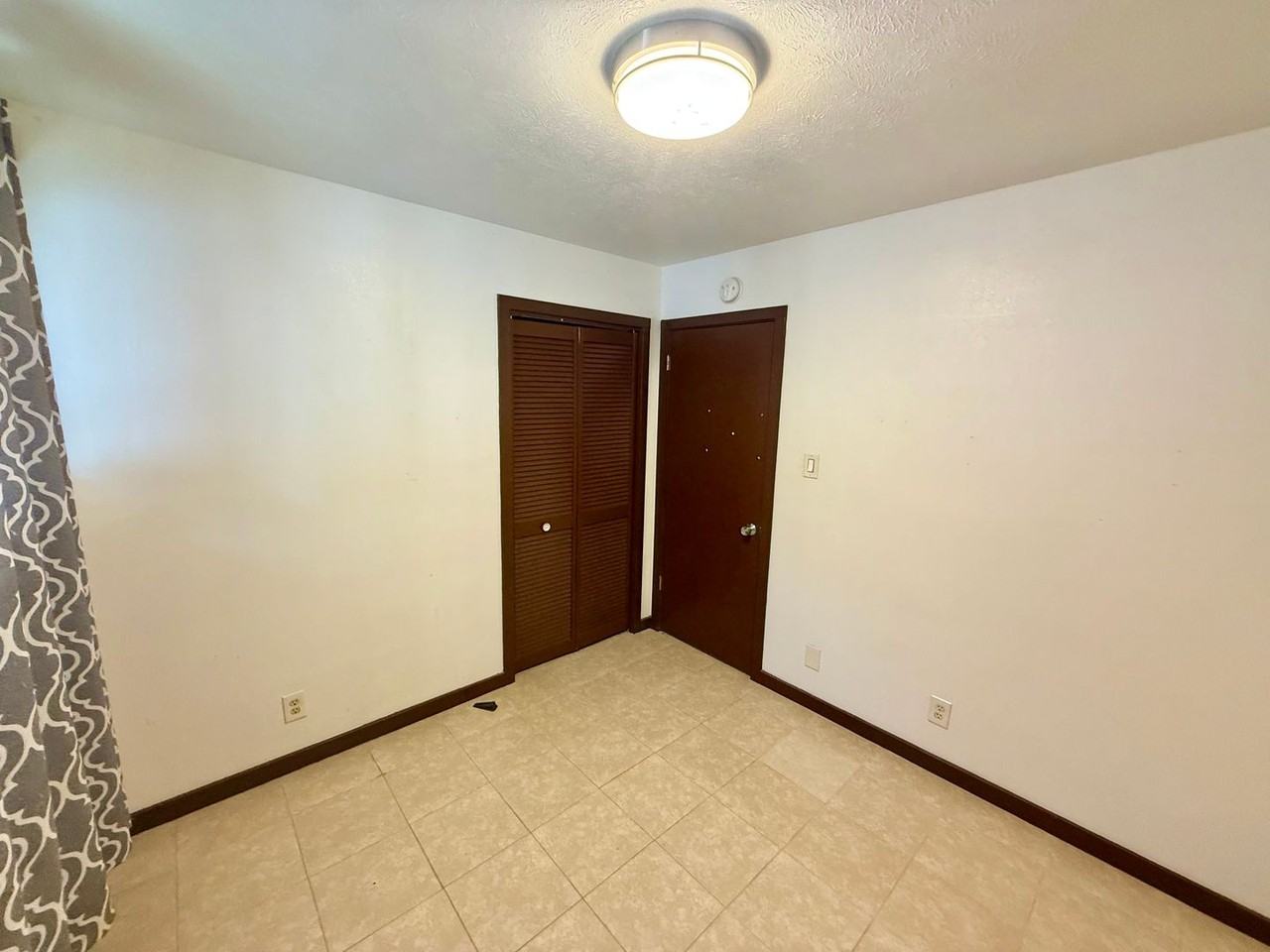 11 Ua Pl - Photo 3 of 9