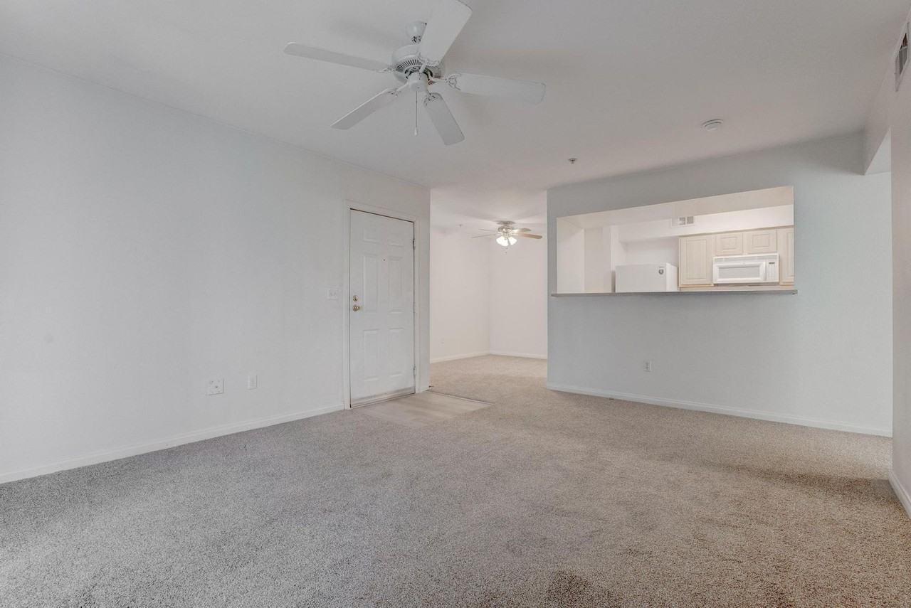 6955 N Durango Dr #3032 - Photo 4 of 27