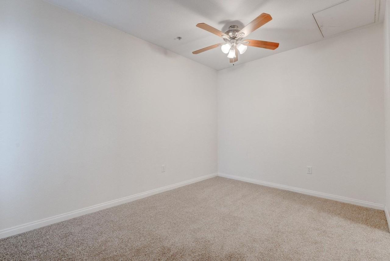 6955 N Durango Dr #3032 - Photo 6 of 27