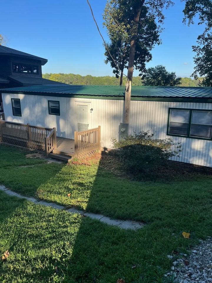 6950 Ingleside Dr - Photo 3 of 16