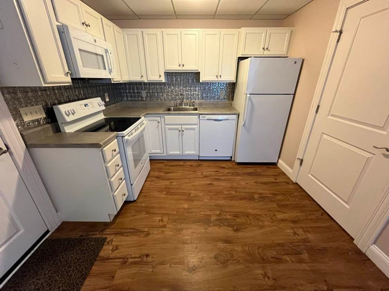 83 Curtis Ave #6 - Photo 2 of 15