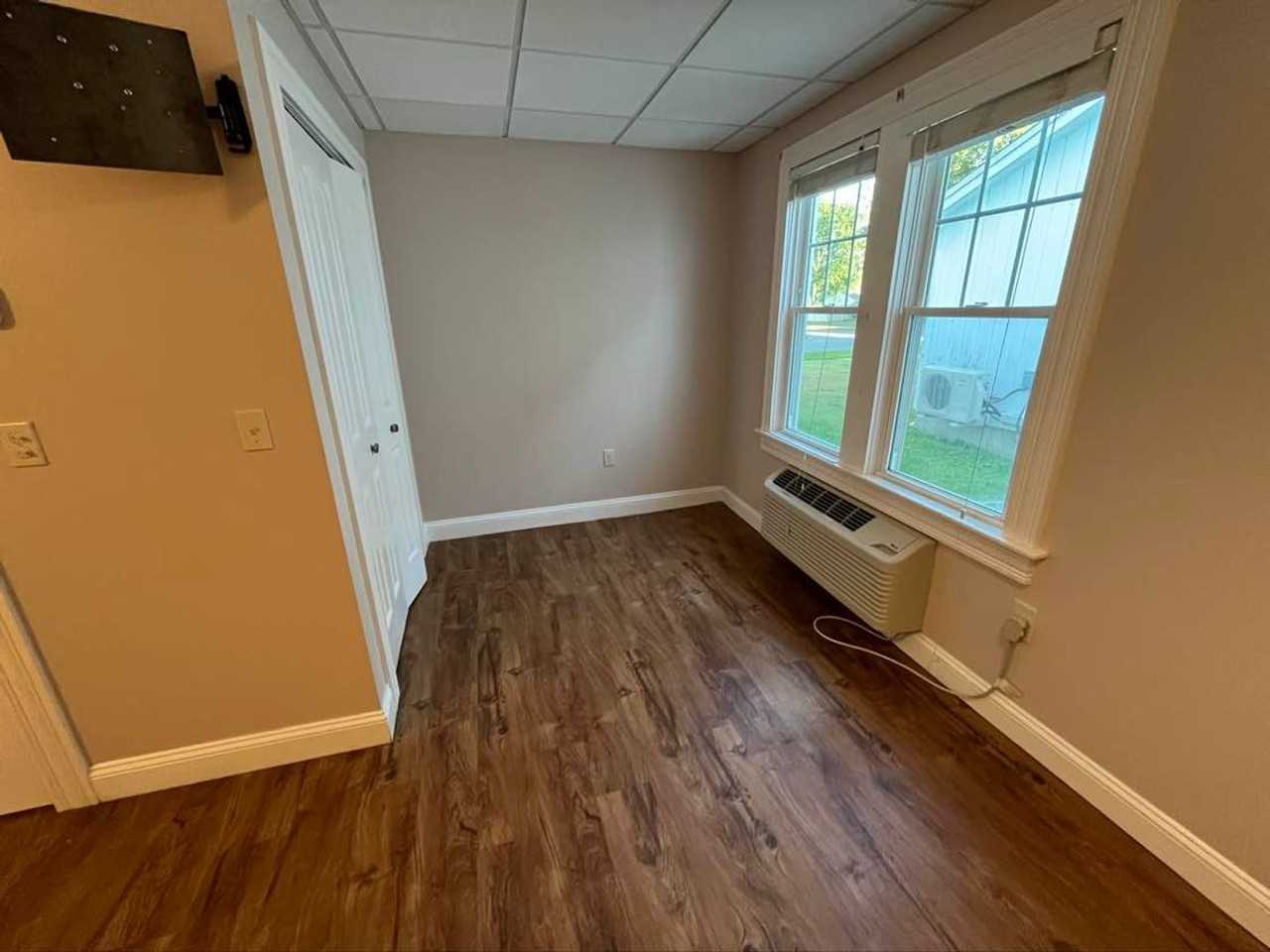 83 Curtis Ave #6 - Photo 3 of 15