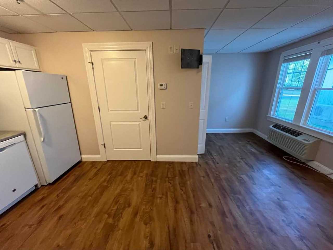 83 Curtis Ave #6 - Photo 6 of 15