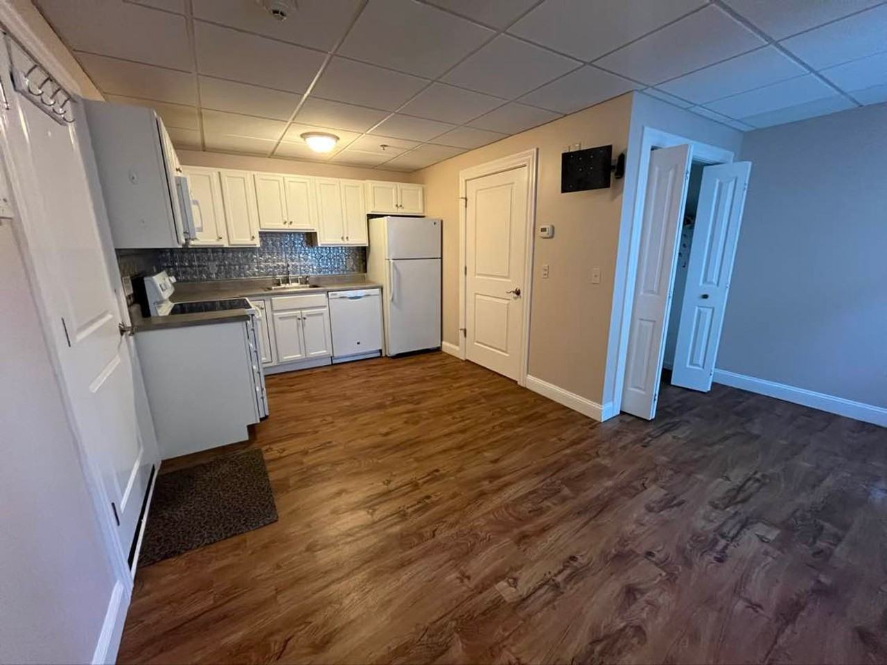 83 Curtis Ave #6 - Photo 7 of 15