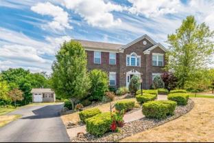 149 Walnut Dr - Photo 1 of 1