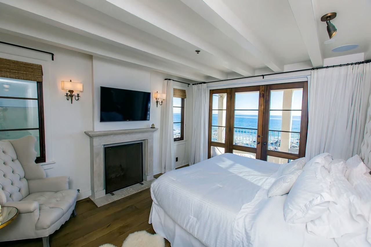 20758 Pacific Coast Hwy - Photo 7 of 11