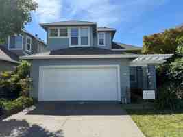 featured image of 184 Baypoint Dr