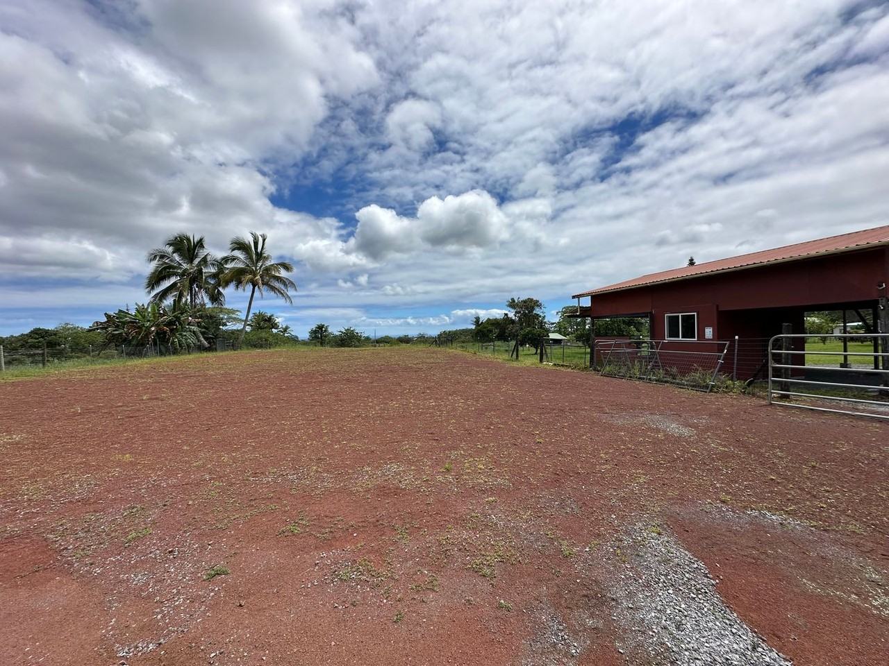 1050 Ainalako Rd - Photo 3 of 19