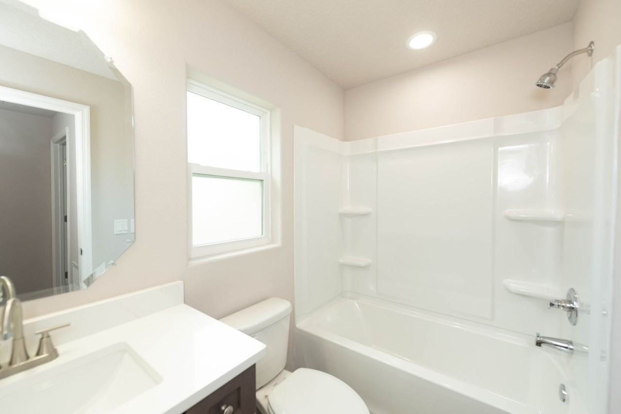 2638 Lakeland Ave Sw - Photo 2 of 50