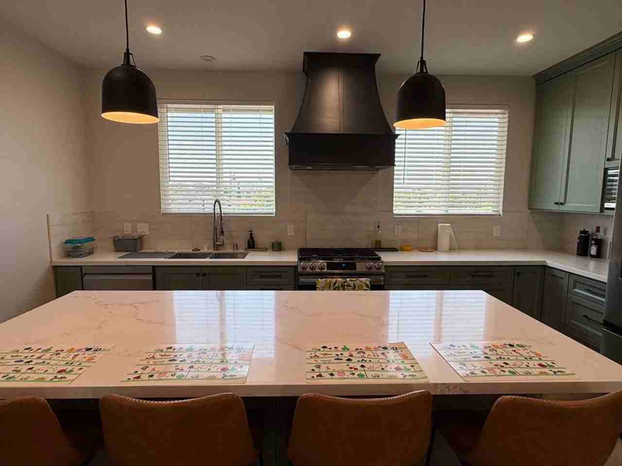 1076 Sumner Ave - Photo 3 of 18