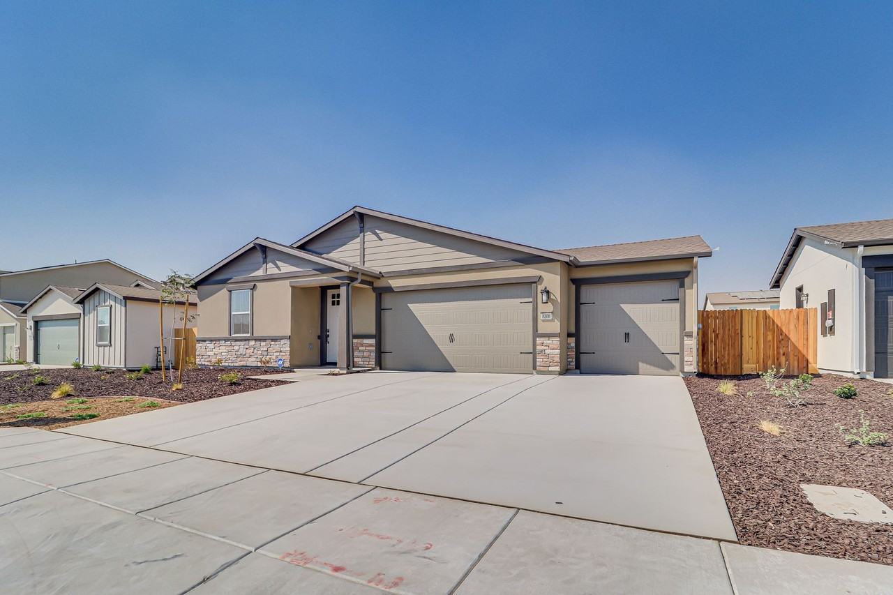8208 Dreamside Ave - Photo 3 of 27
