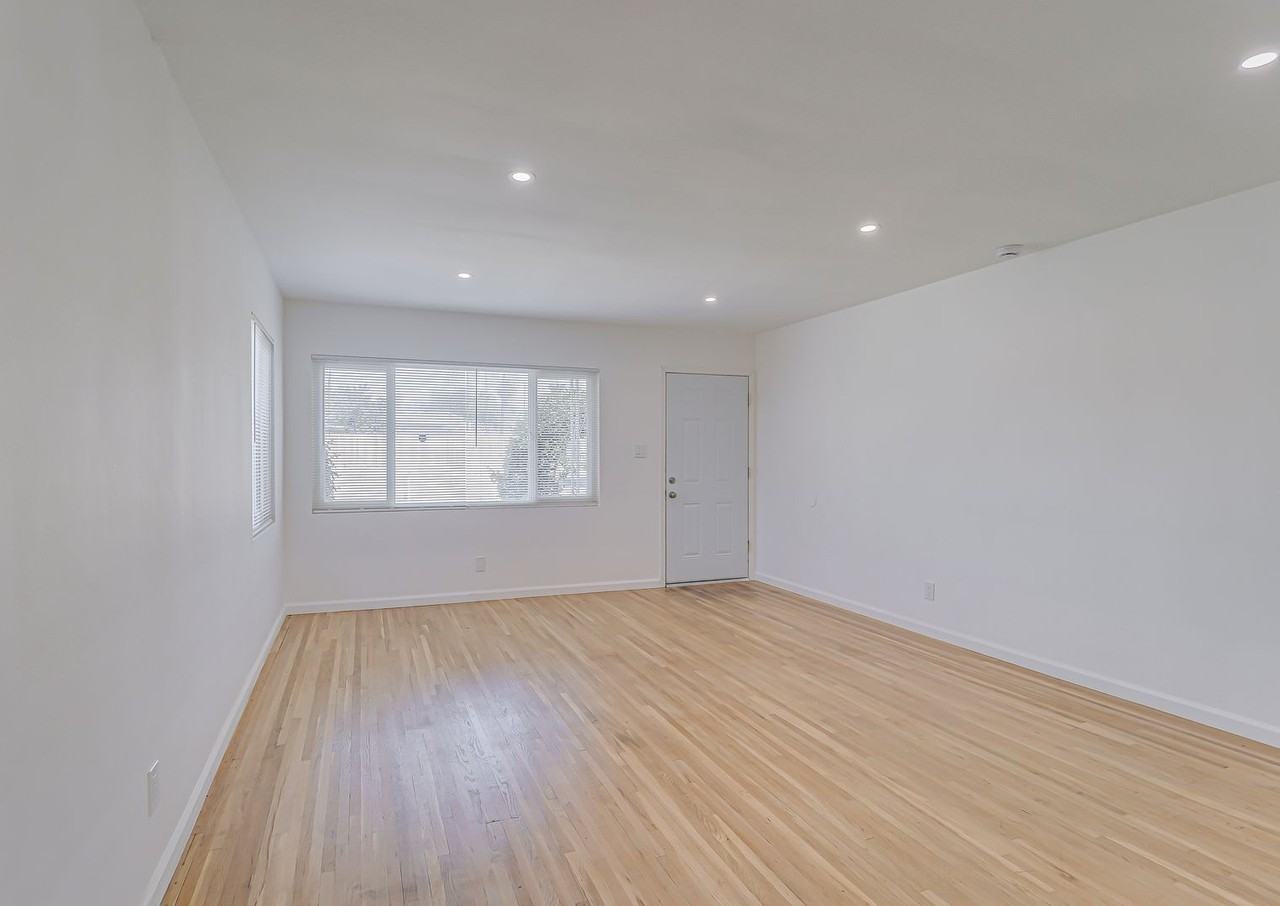 1105 Vanderbilt Dr - Photo 7 of 22