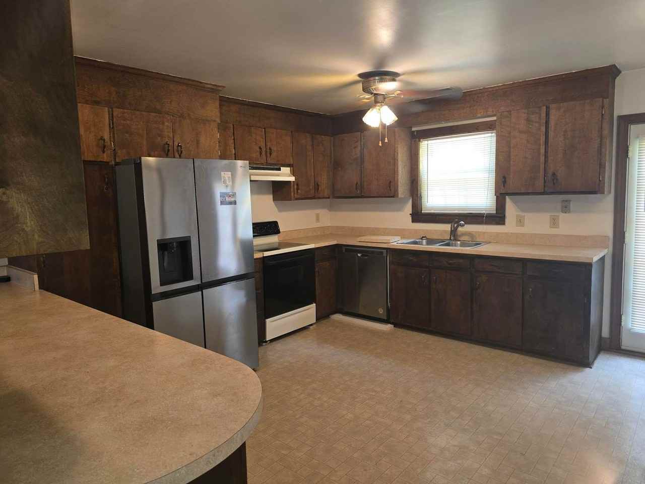 6995 Fields Landing Rd - Photo 2 of 7