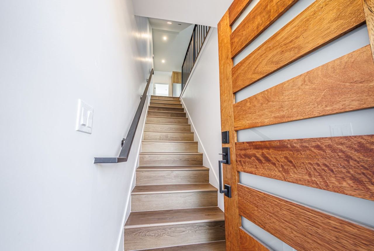 5508 Barton Ave - Photo 2 of 22
