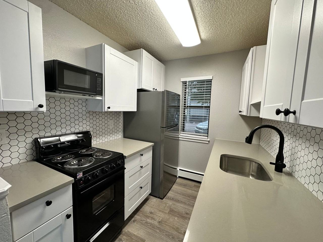 1811 (448) - Photo 6 of 29