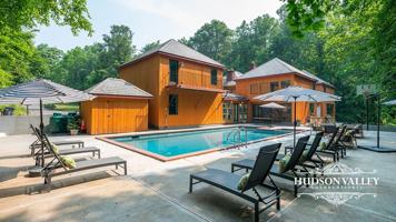 featured image of 101 Manor Dr