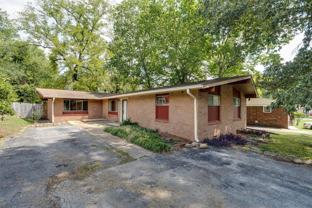 4363 Montview Dr - Photo 1 of 1