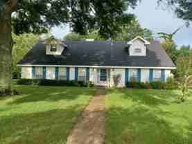 210 Tanglewood Dr - Photo 1 of 1