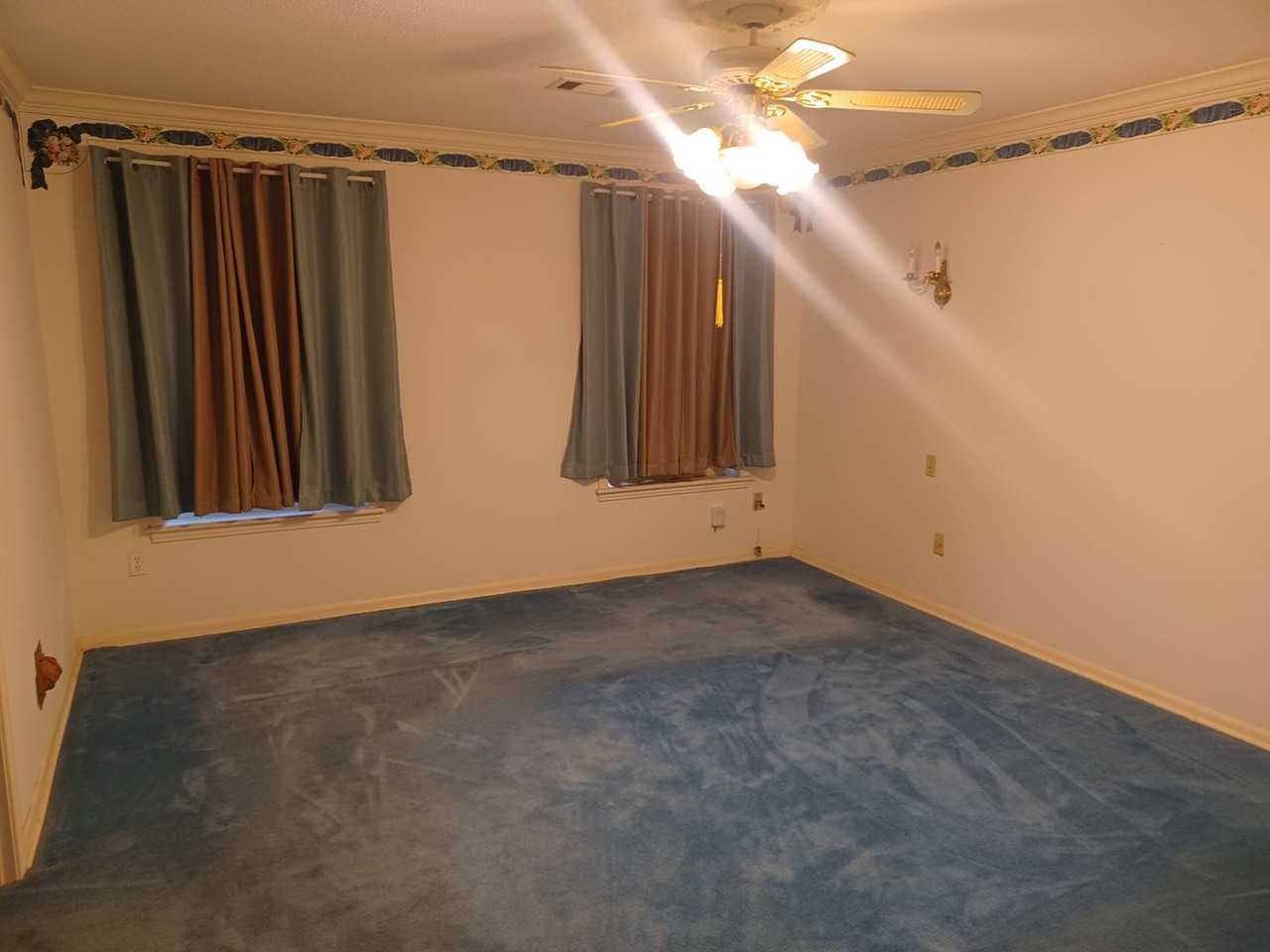 210 Tanglewood Drive - Photo 5 of 7