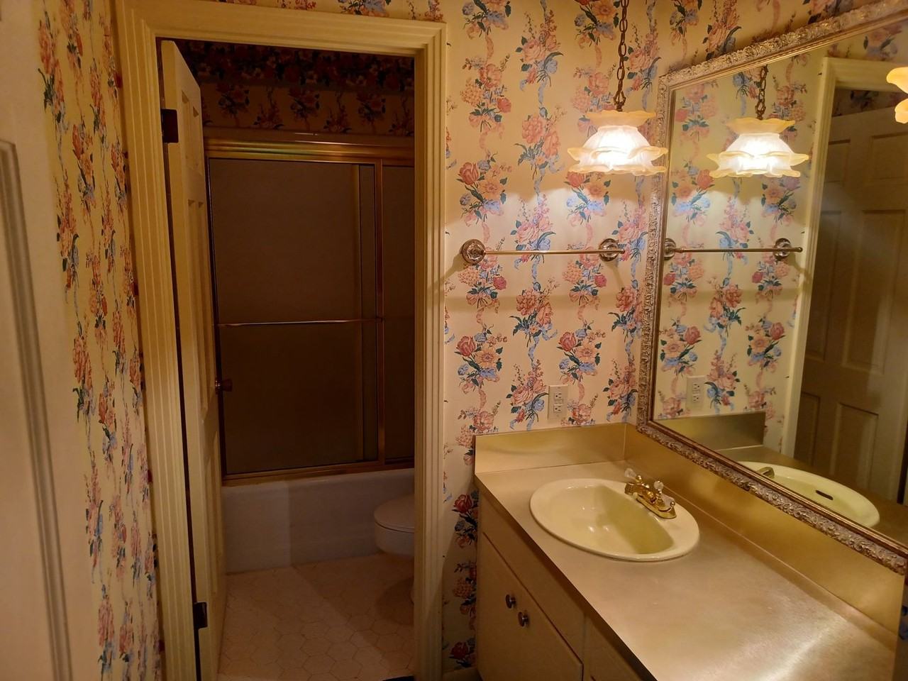 210 Tanglewood Drive - Photo 7 of 7