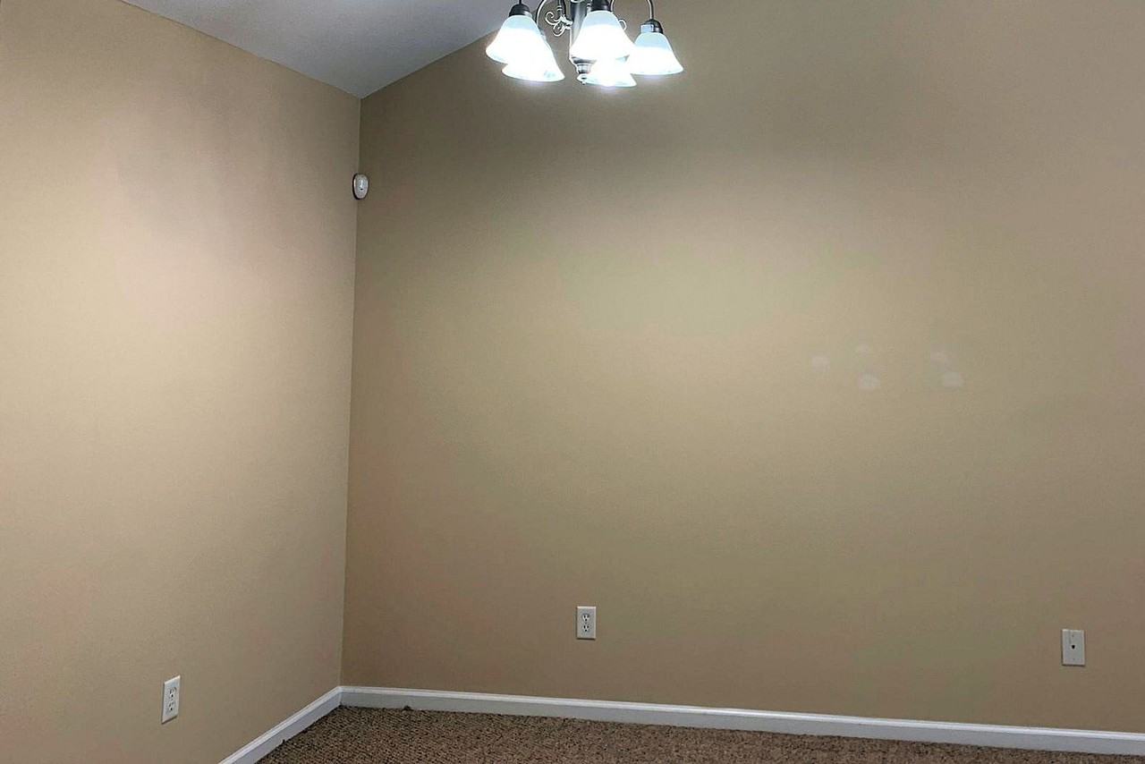 410 Northrop Pl - Photo 6 of 29