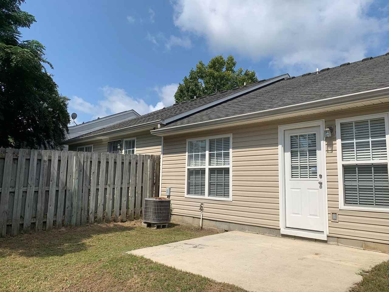 410 Northrop Pl - Photo 7 of 29
